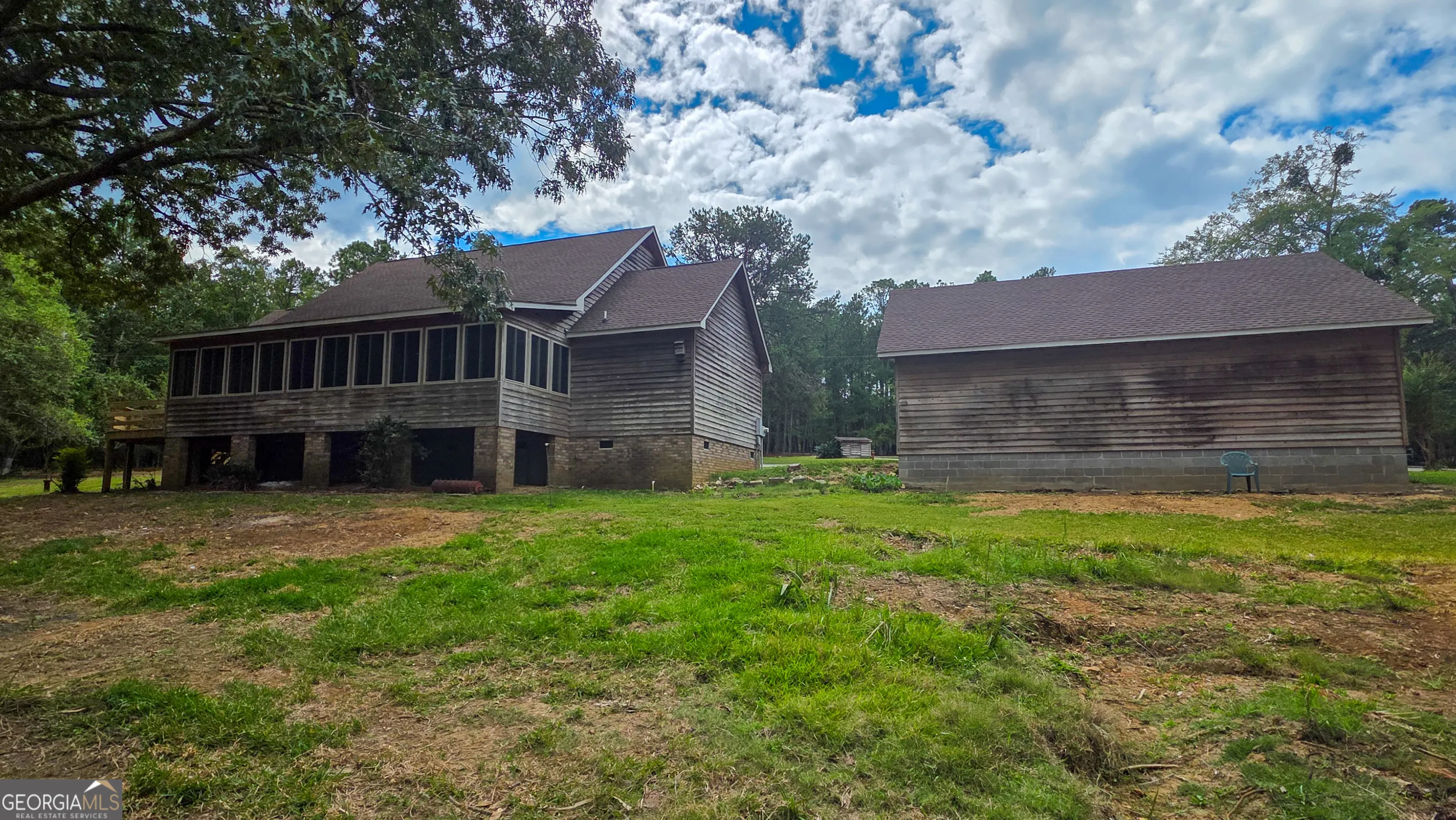 1179 Lakeside Drive