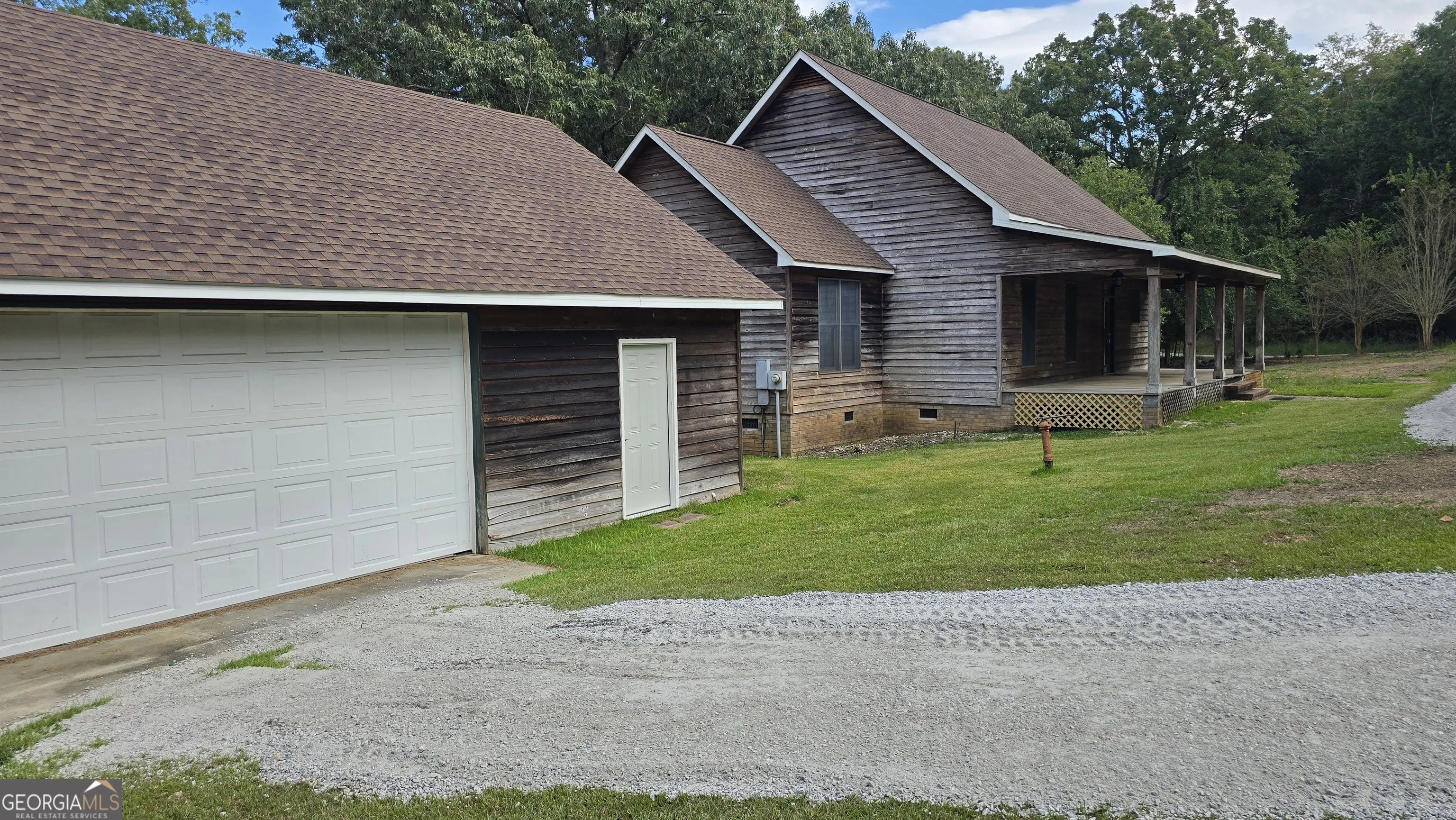 1179 Lakeside Drive