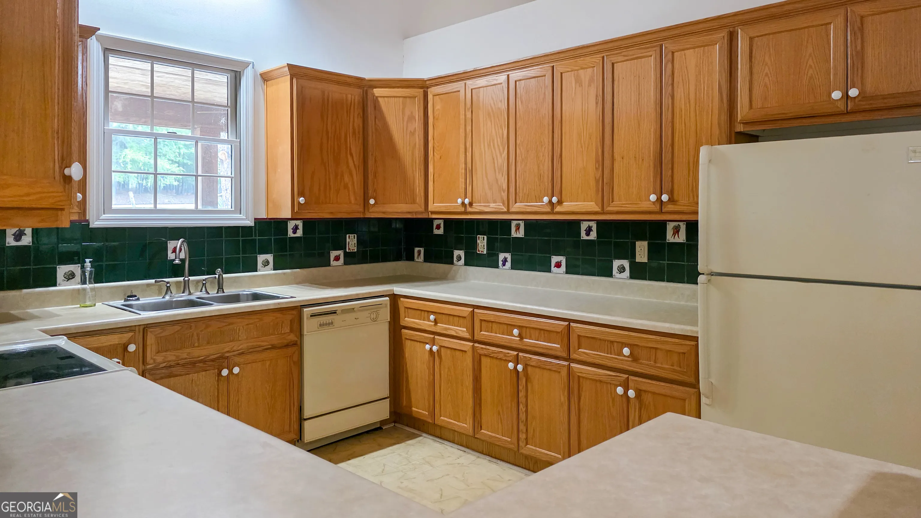 1179 Lakeside Drive
