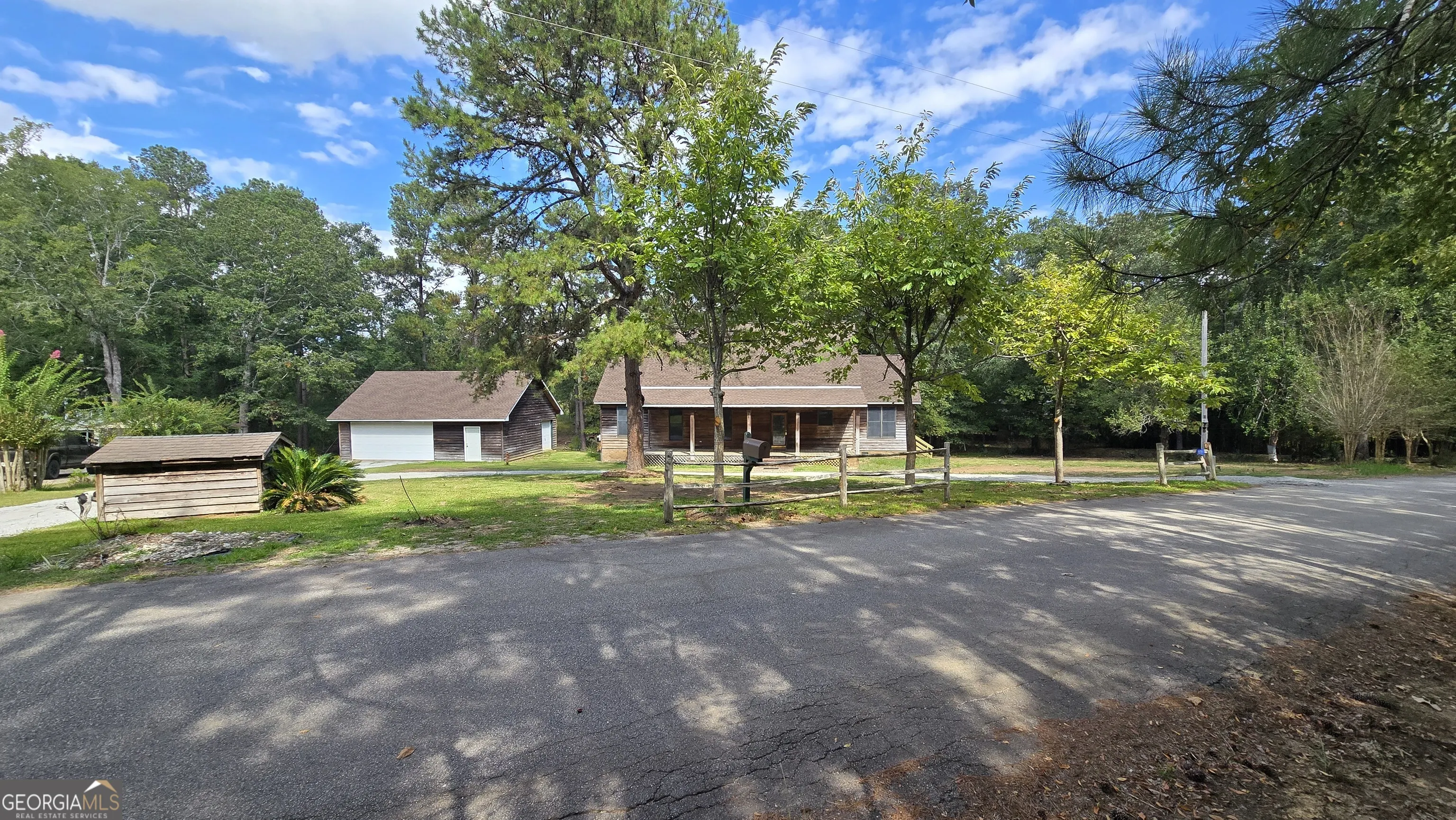 1179 Lakeside Drive