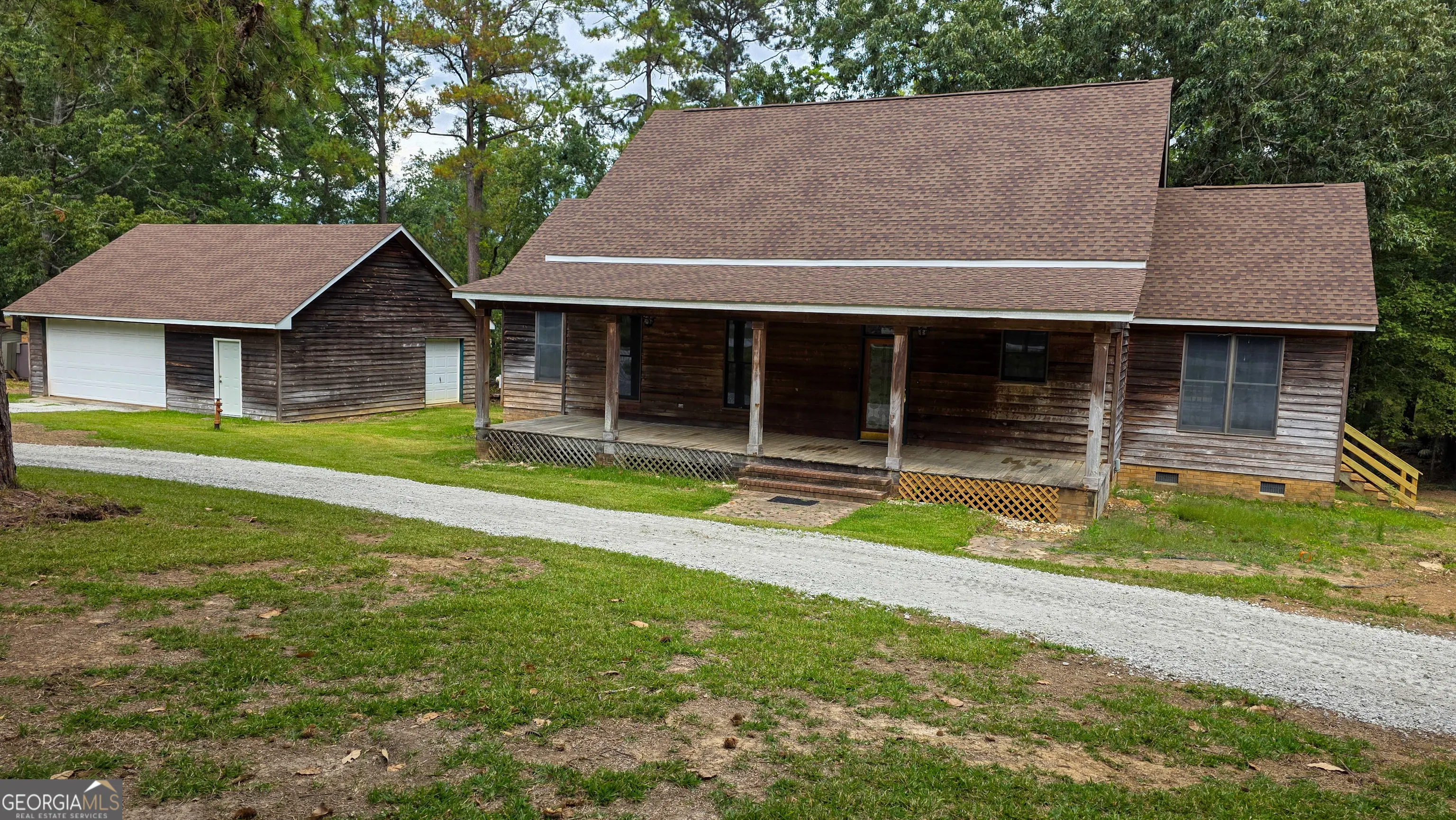 1179 Lakeside Drive