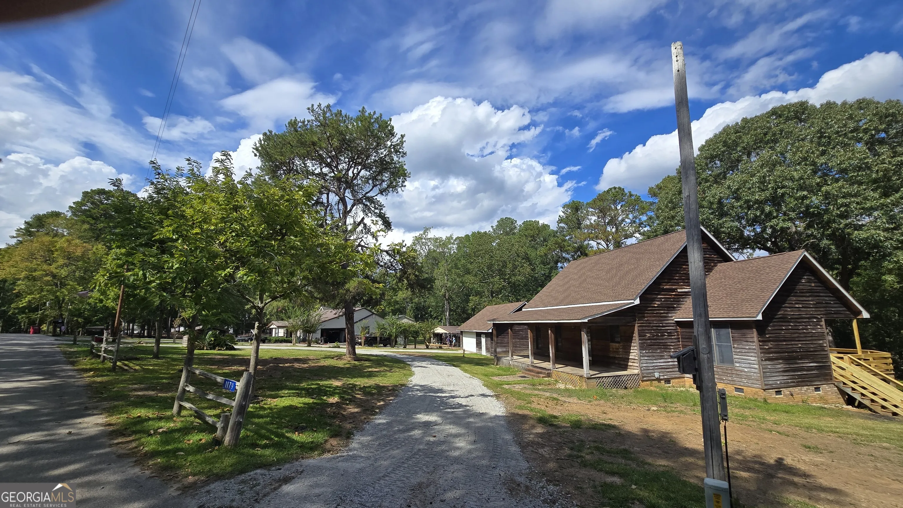 1179 Lakeside Drive
