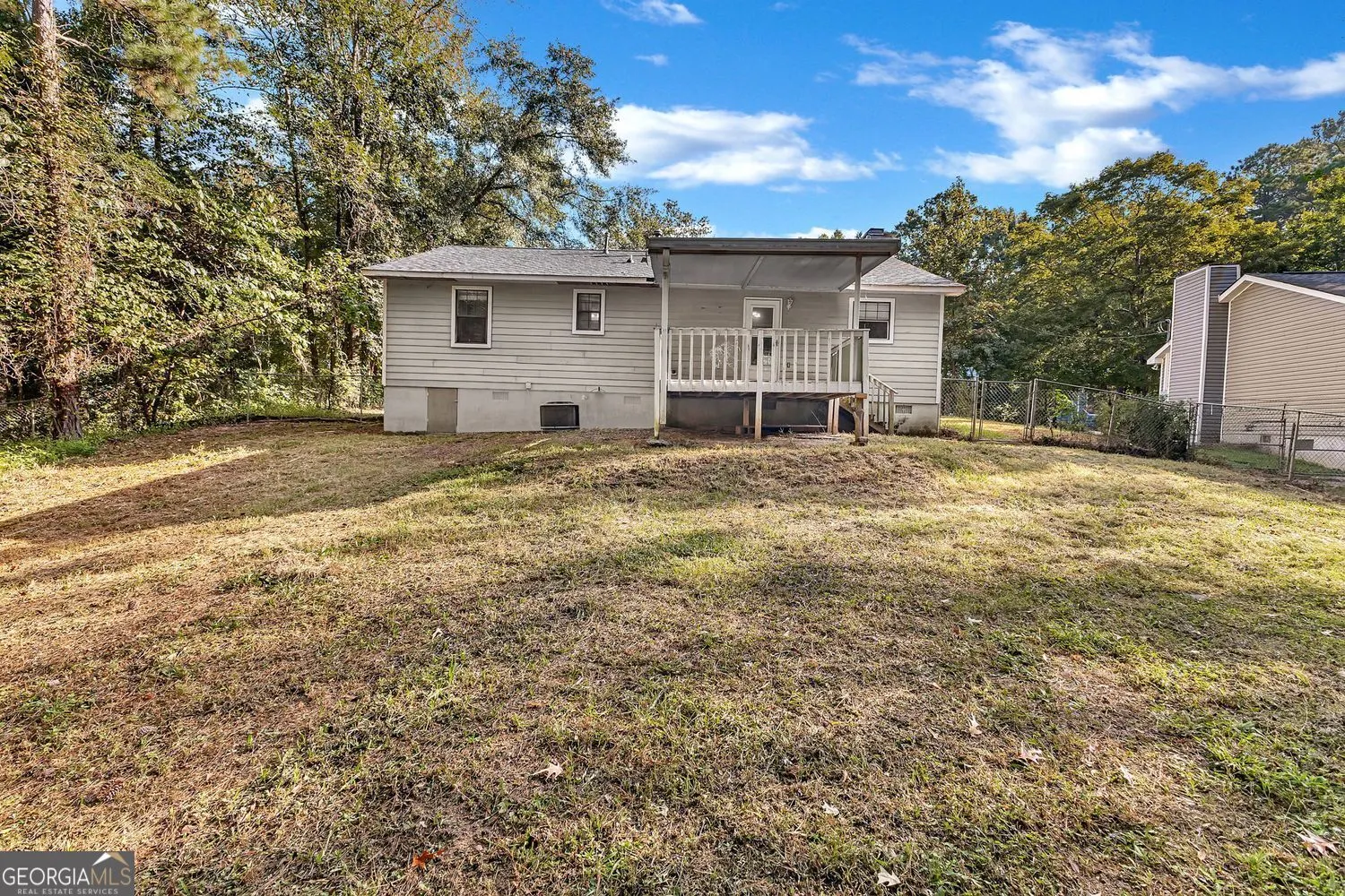 565 Lacebark Drive