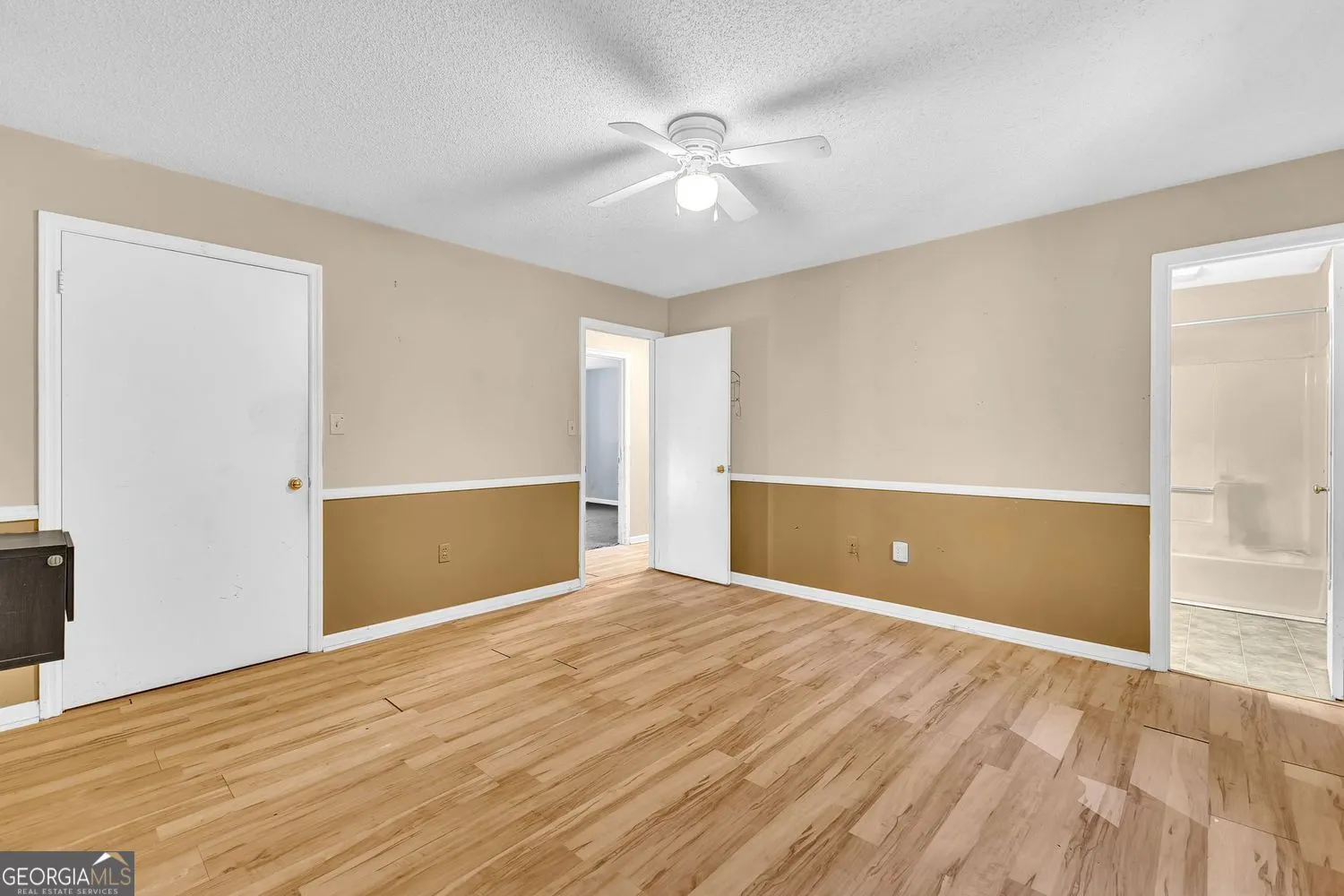 565 Lacebark Drive