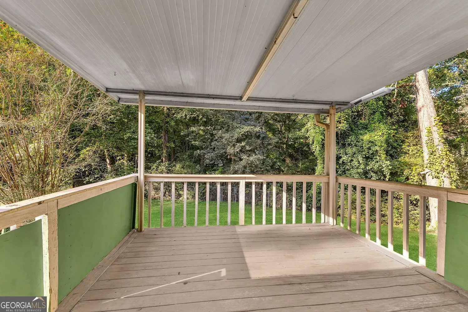 565 Lacebark Drive