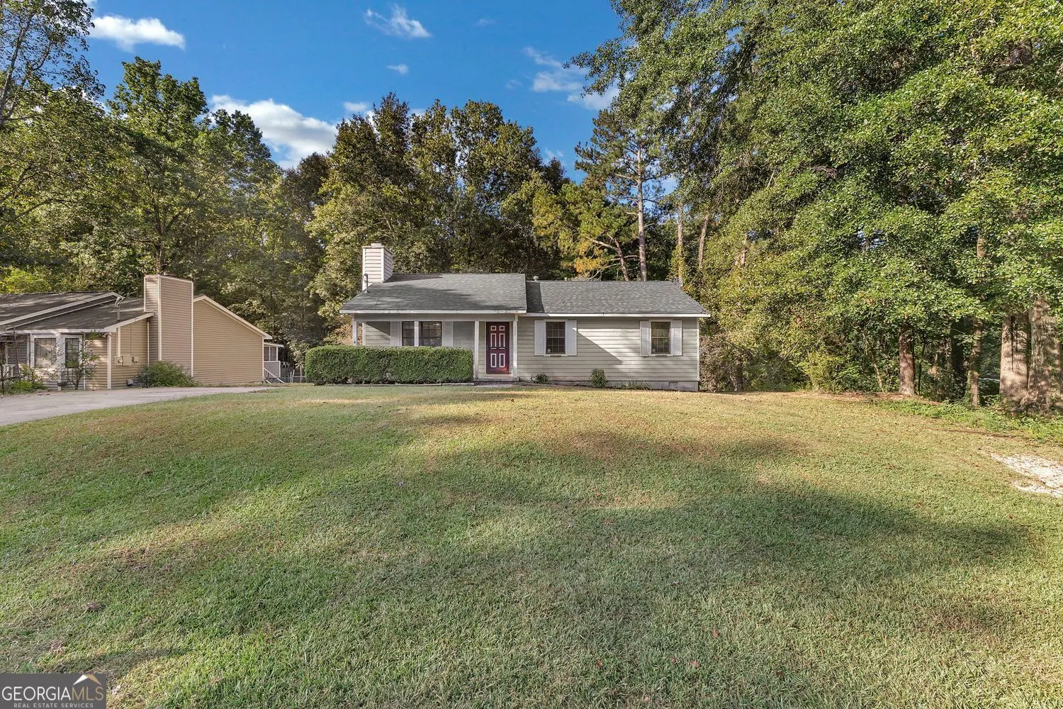 565 Lacebark Drive