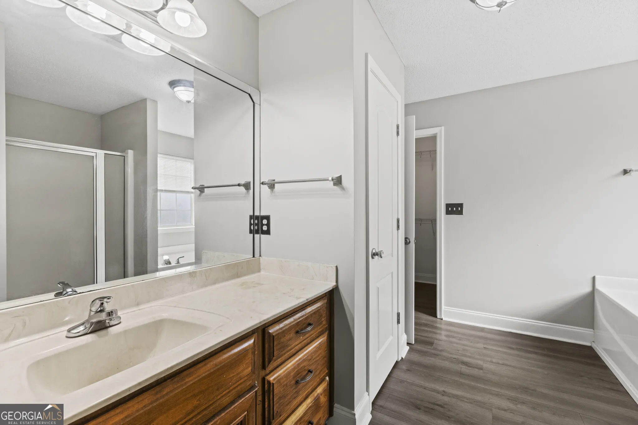 405 Grand Avenue