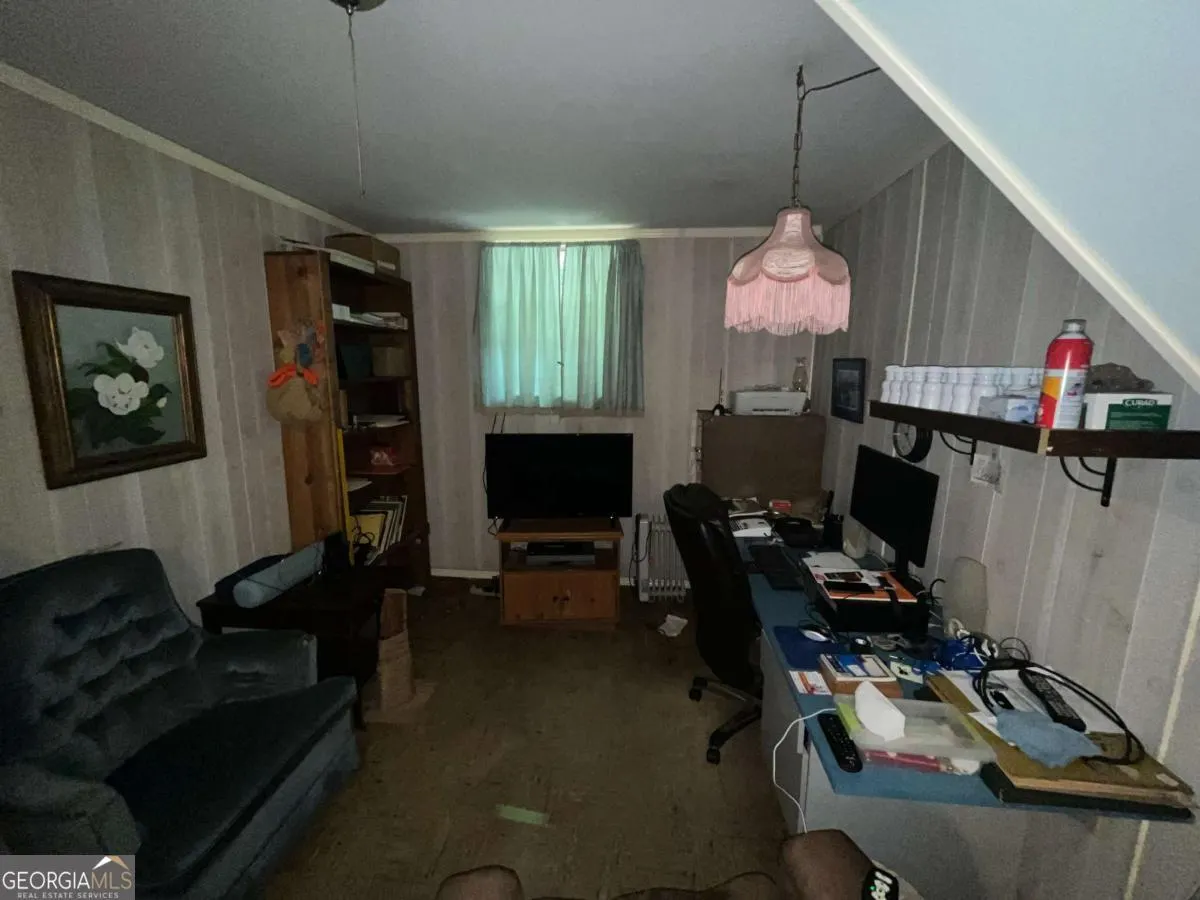 3200 Pin Oak Way