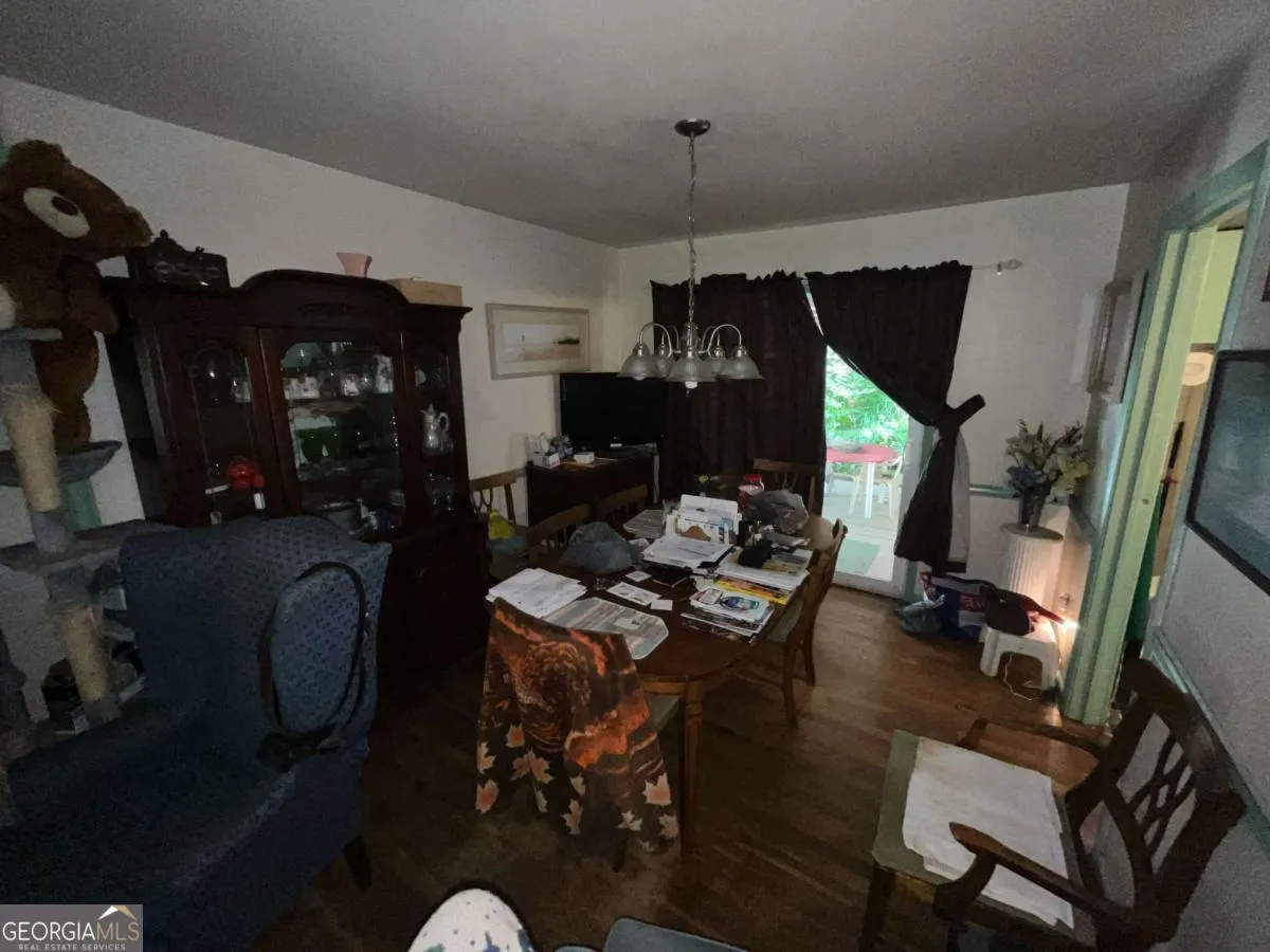 3200 Pin Oak Way
