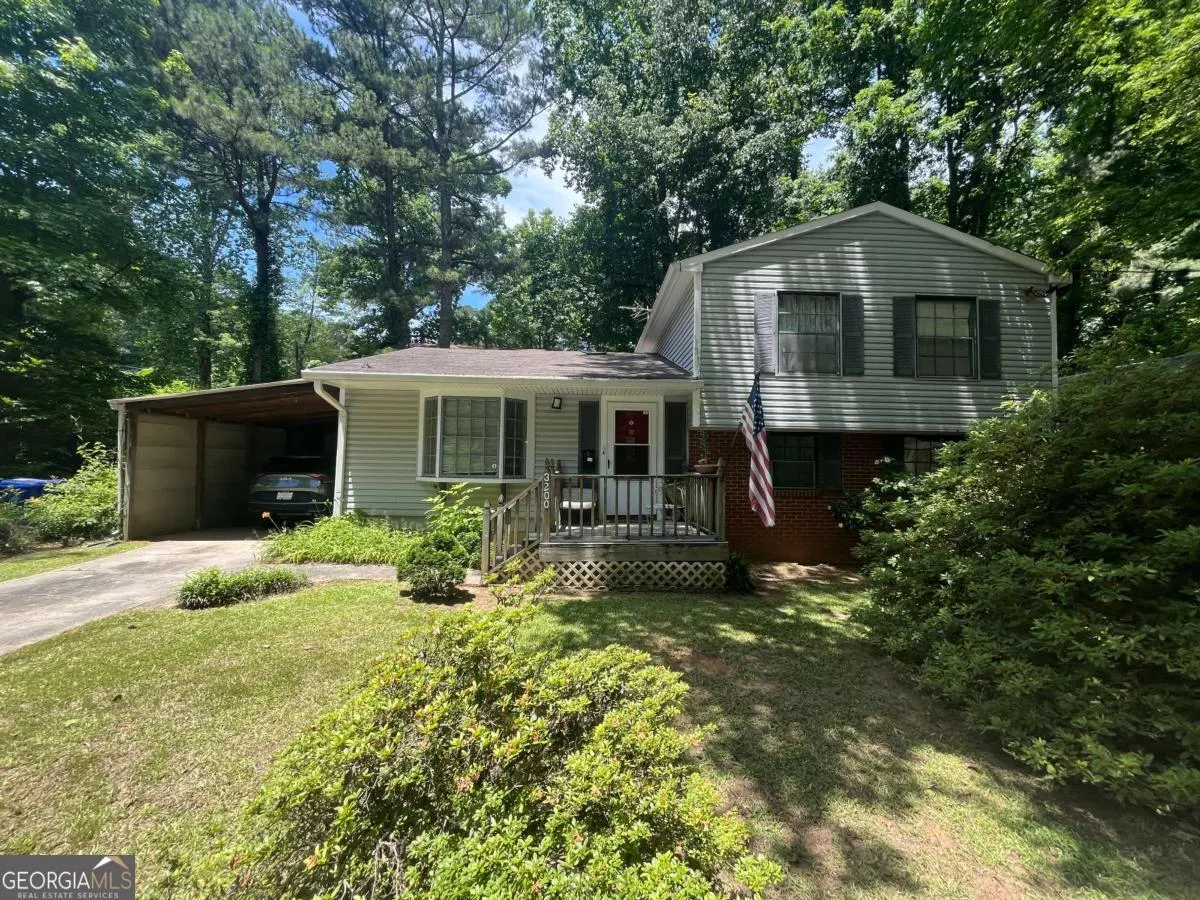 3200 Pin Oak Way