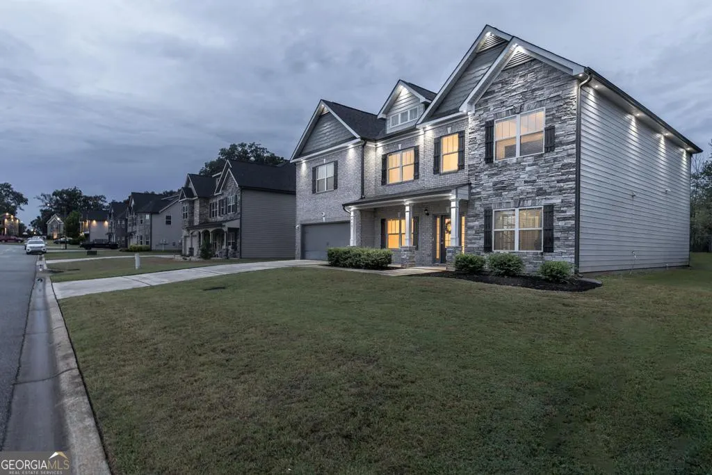 407 Doraville Court