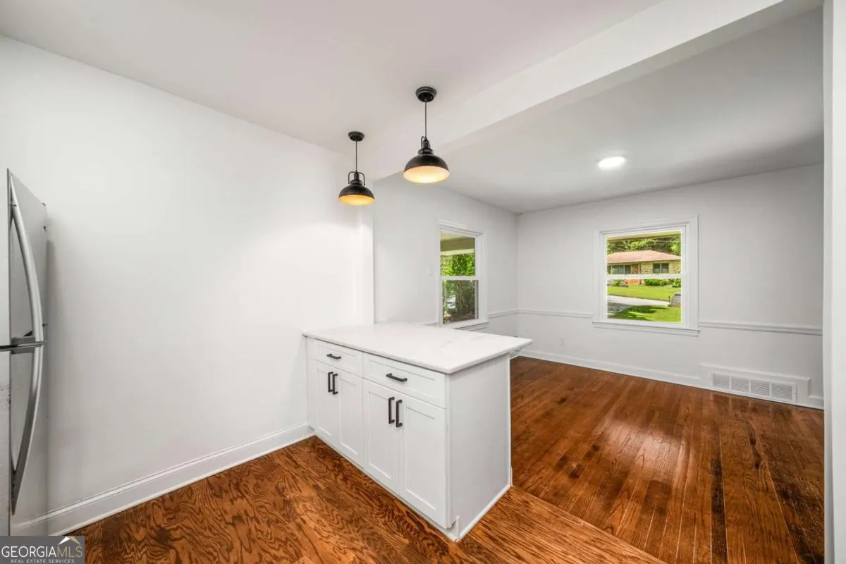 1774 Laurelwood Drive SW