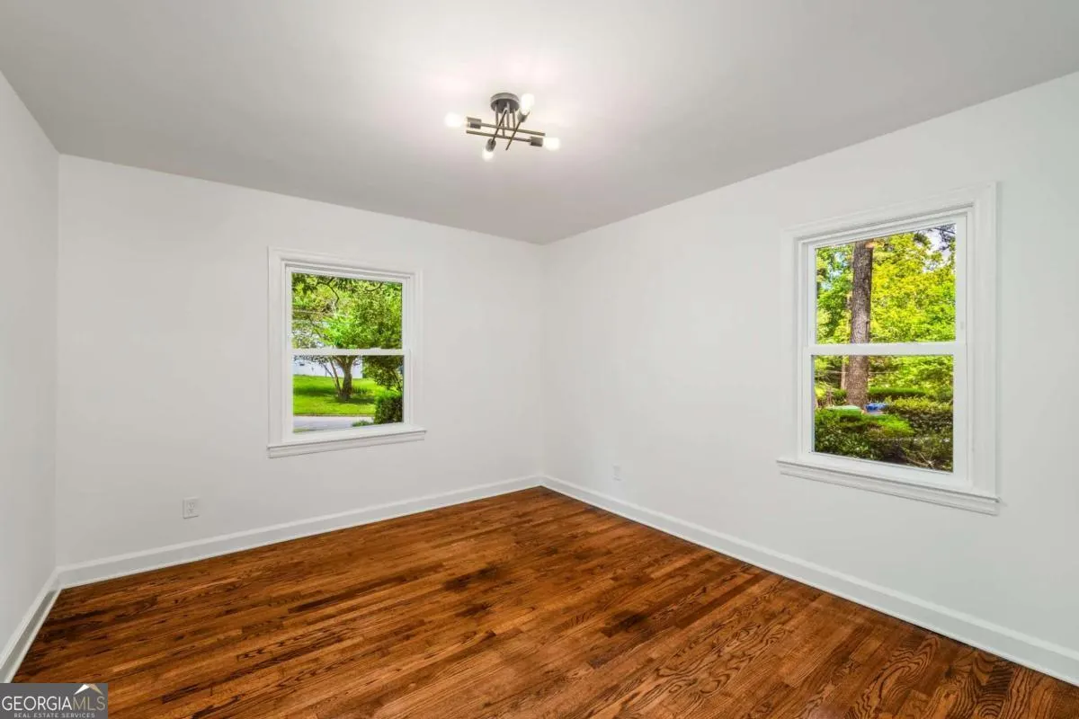 1774 Laurelwood Drive SW