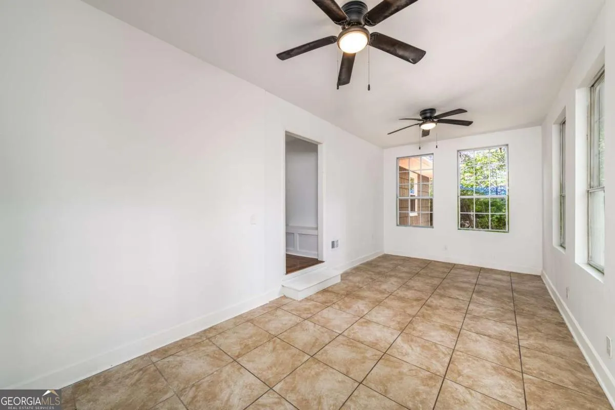 1774 Laurelwood Drive SW