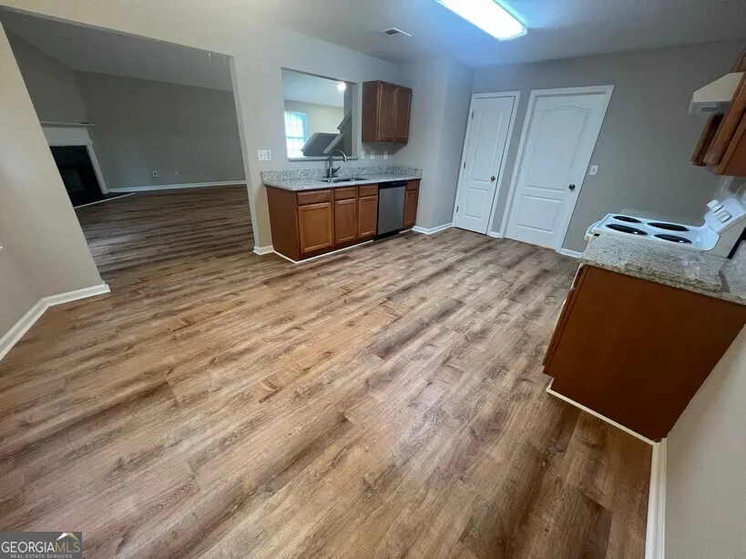 95 Creek Way