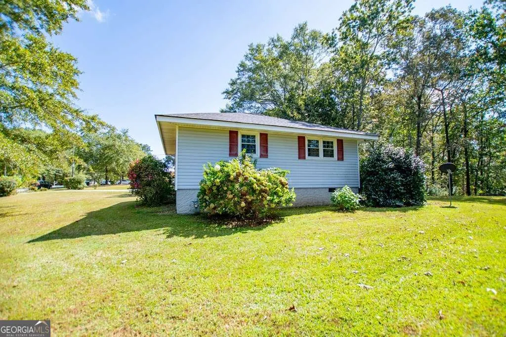 33 Armstrong Drive