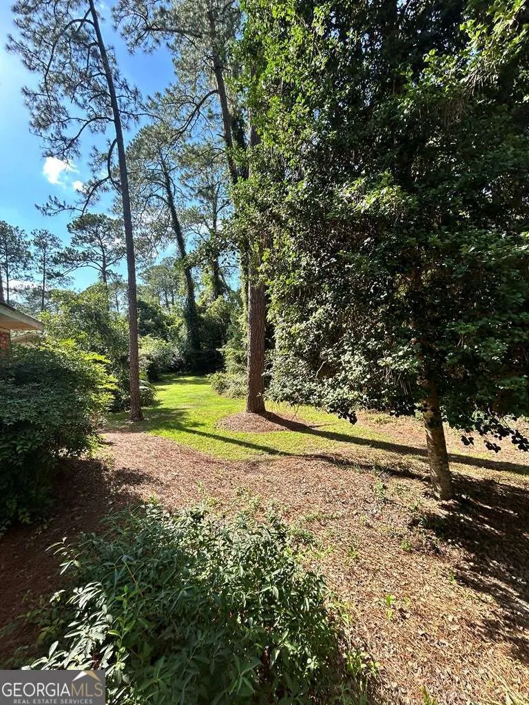 225 Alabama Drive