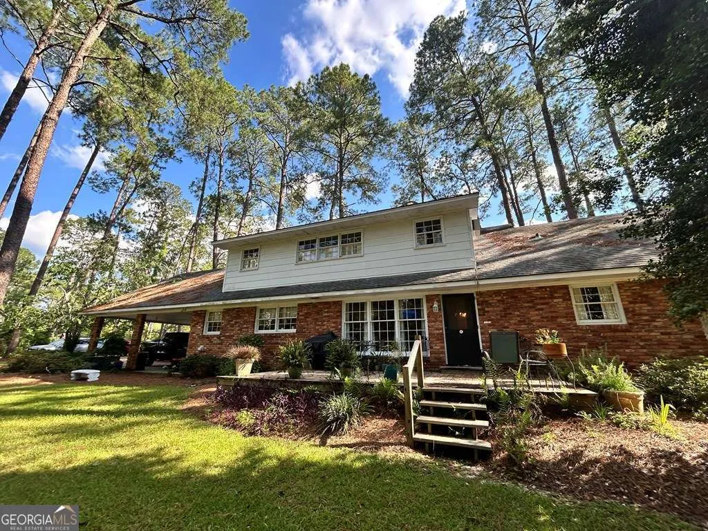 225 Alabama Drive
