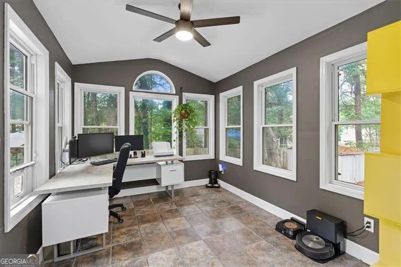 295 Crab Orchard Way