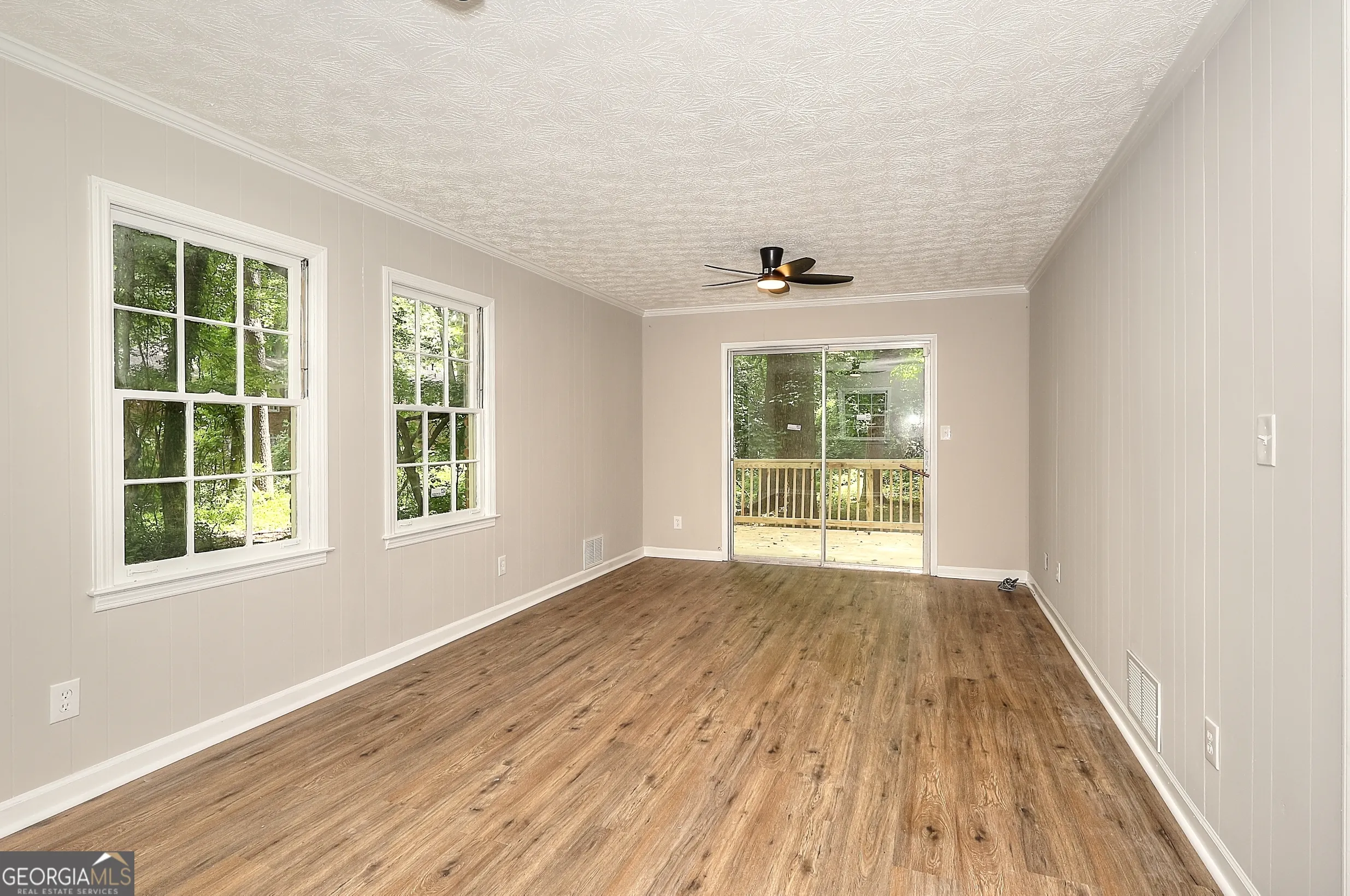 2802 Leisure Woods Lane