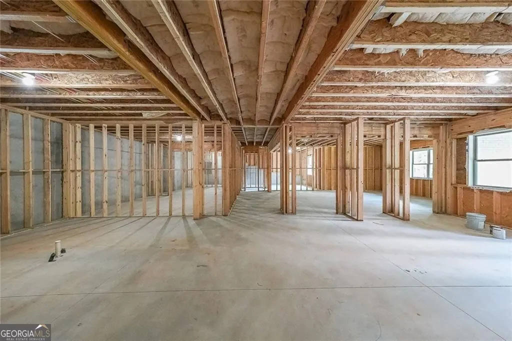 2843 N Bogan Road
