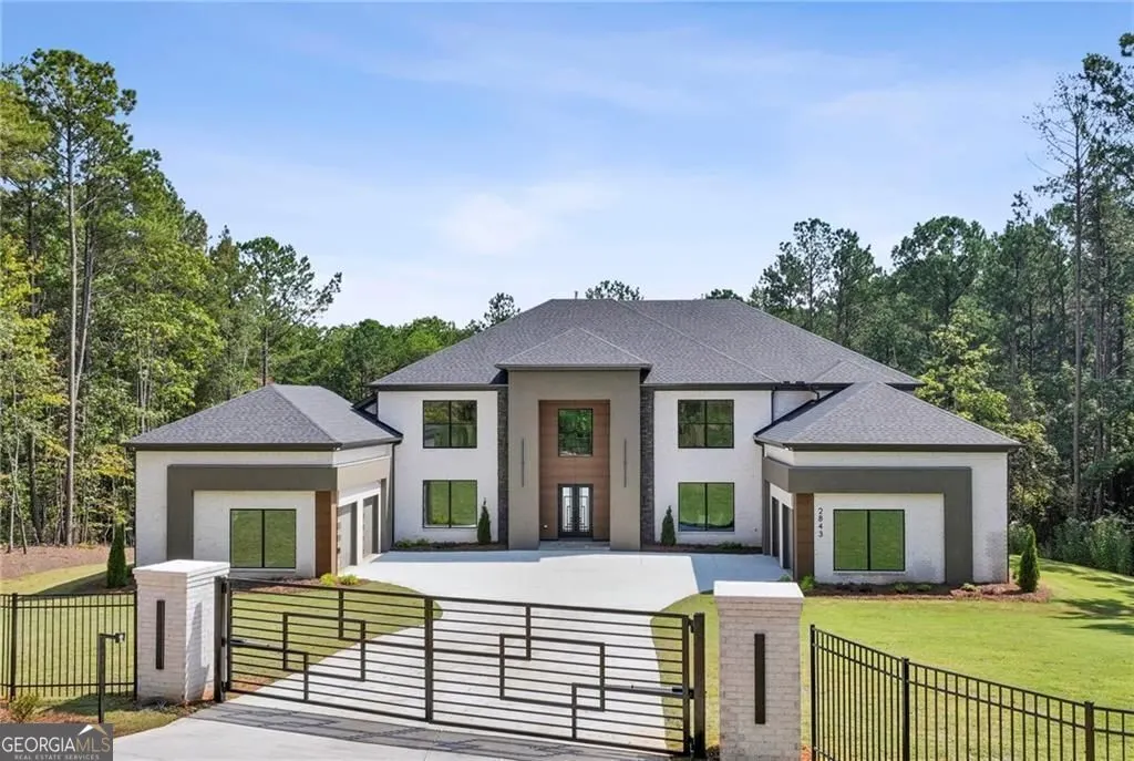 2843 N Bogan Road