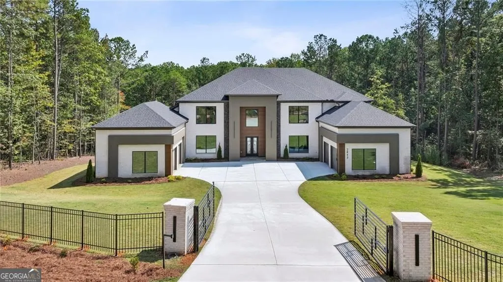 2843 N Bogan Road