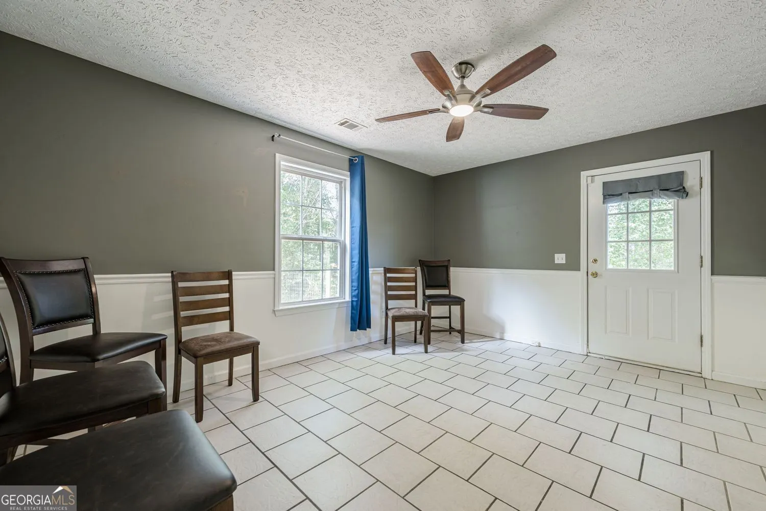391 Pinewood Place
