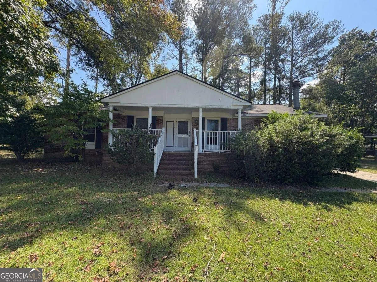 415 Stonewall Drive