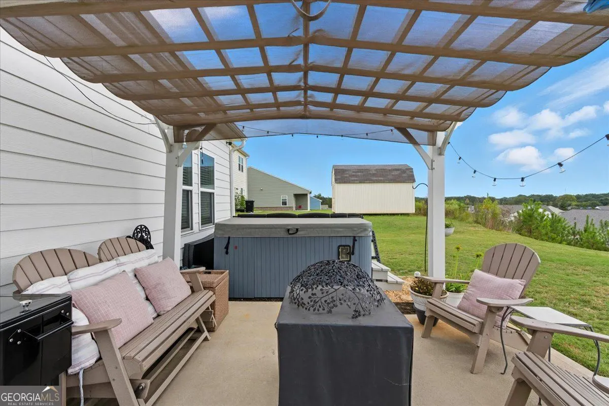 300 Pescara Court NW