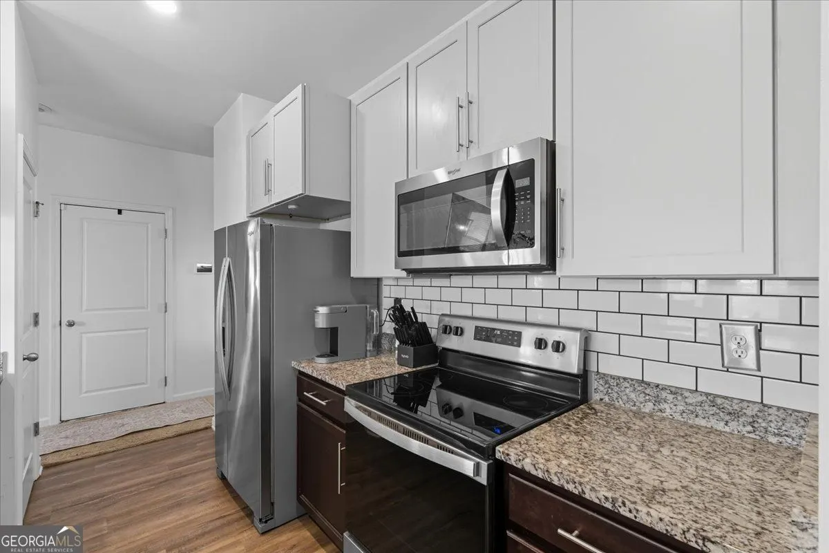 300 Pescara Court NW