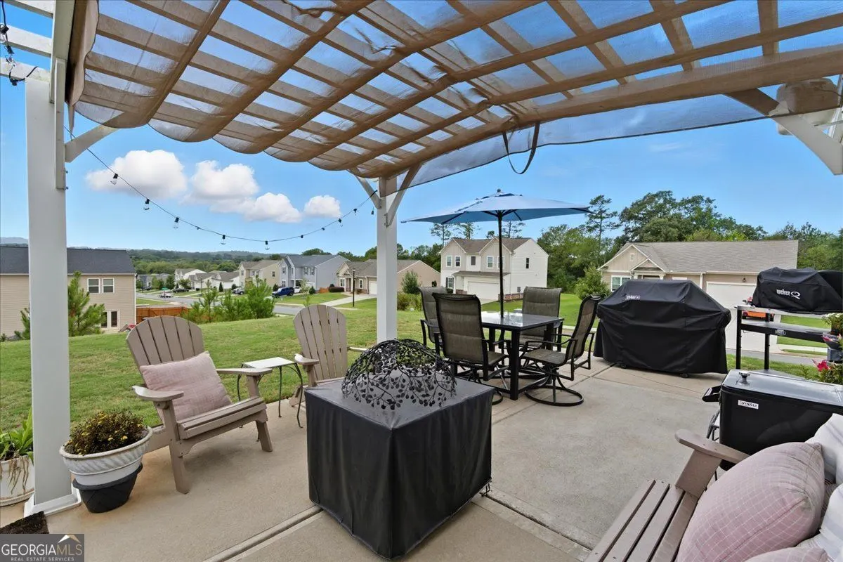 300 Pescara Court NW