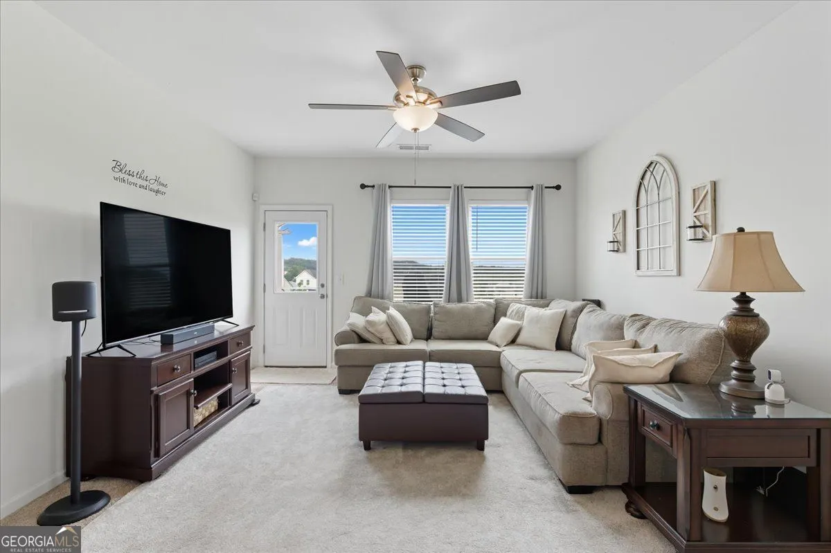 300 Pescara Court NW
