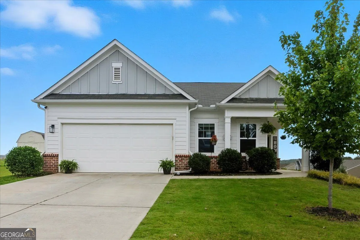300 Pescara Court NW