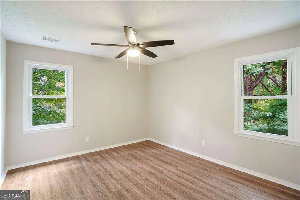 3333 Devaughn Drive NE