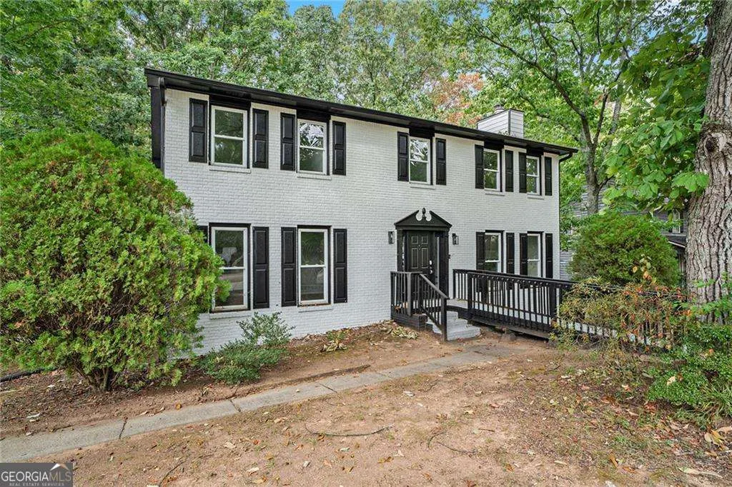 3333 Devaughn Drive NE