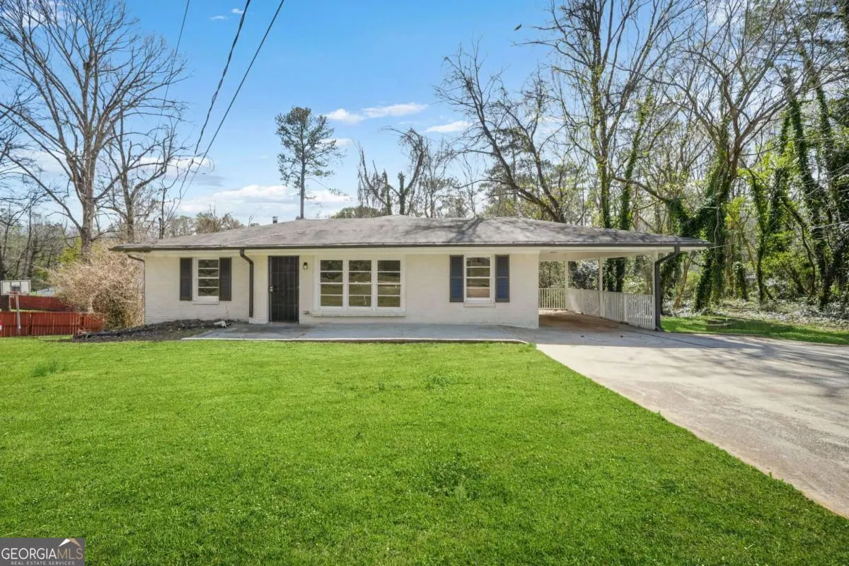 2703 Flagstone Drive SE