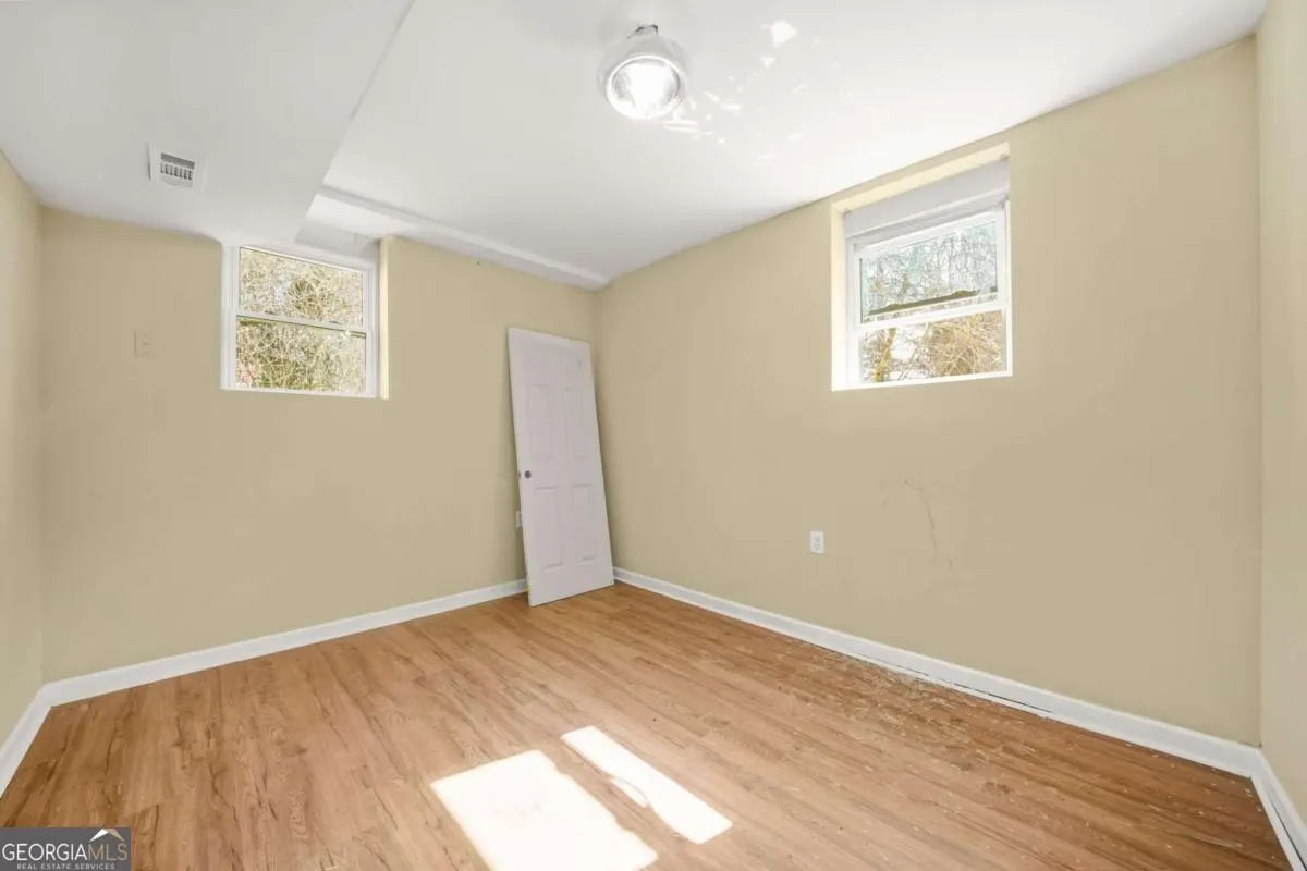2703 Flagstone Drive SE