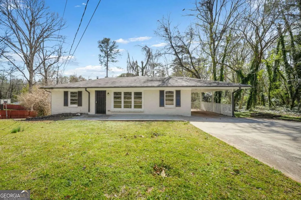 2703 Flagstone Drive SE