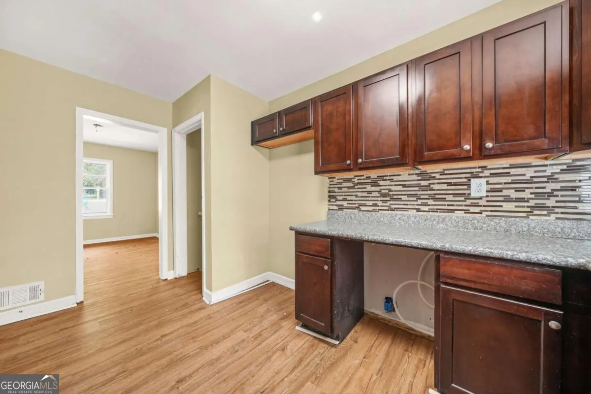 2703 Flagstone Drive SE