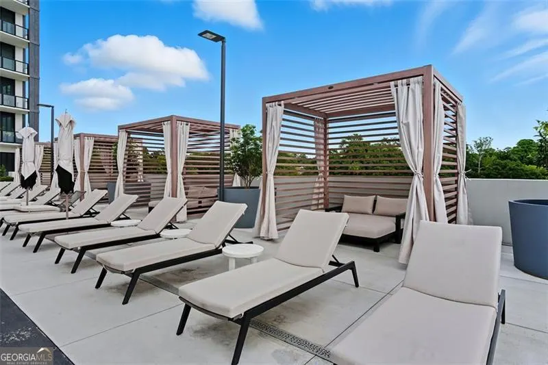 1504 2425 PEACHTREE Road, #1504