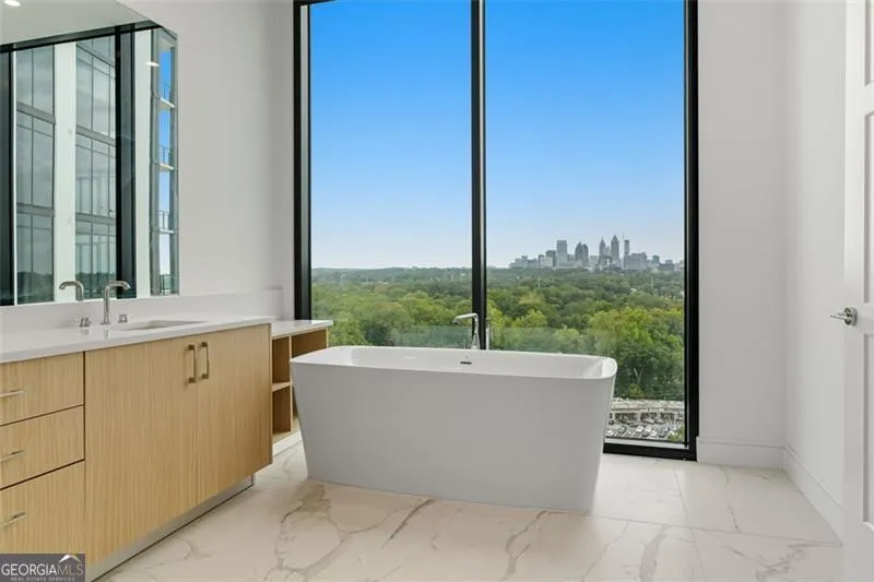 1504 2425 PEACHTREE Road, #1504