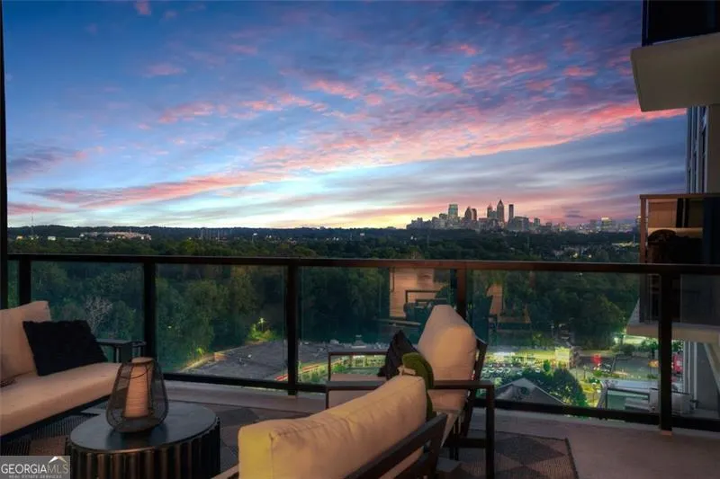 1504 2425 PEACHTREE Road, #1504