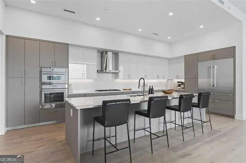 1504 2425 PEACHTREE Road, #1504