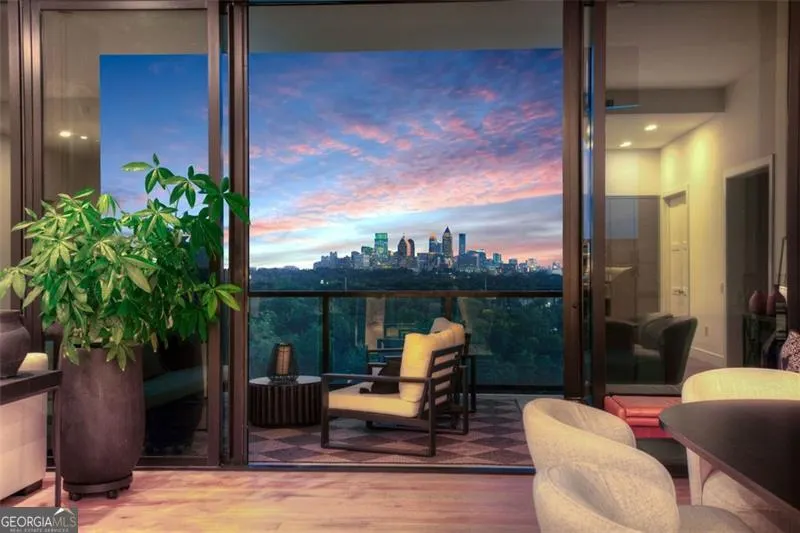 1504 2425 PEACHTREE Road, #1504