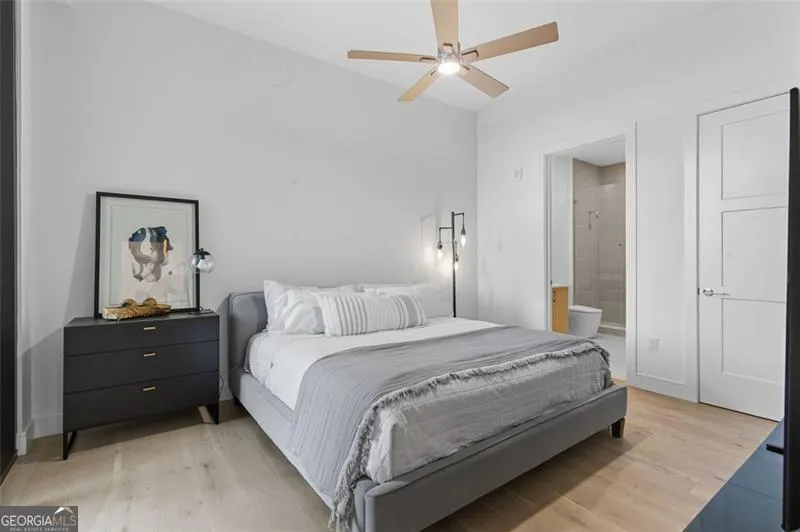 1504 2425 PEACHTREE Road, #1504
