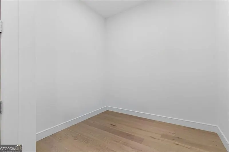 1504 2425 PEACHTREE Road, #1504
