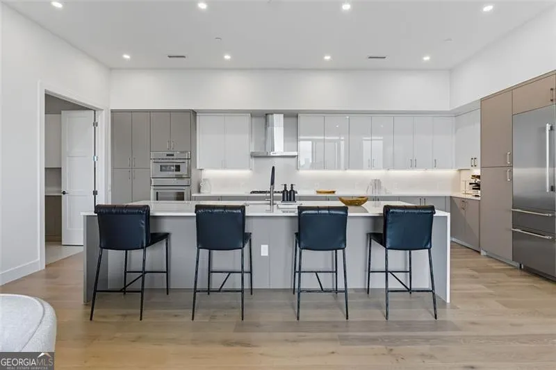 1504 2425 PEACHTREE Road, #1504