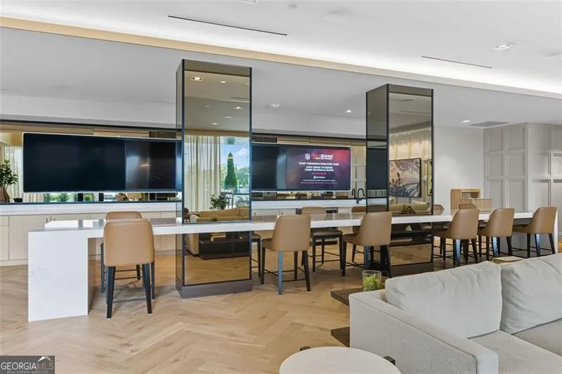1504 2425 PEACHTREE Road, #1504
