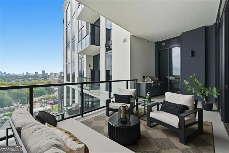 1504 2425 PEACHTREE Road, #1504